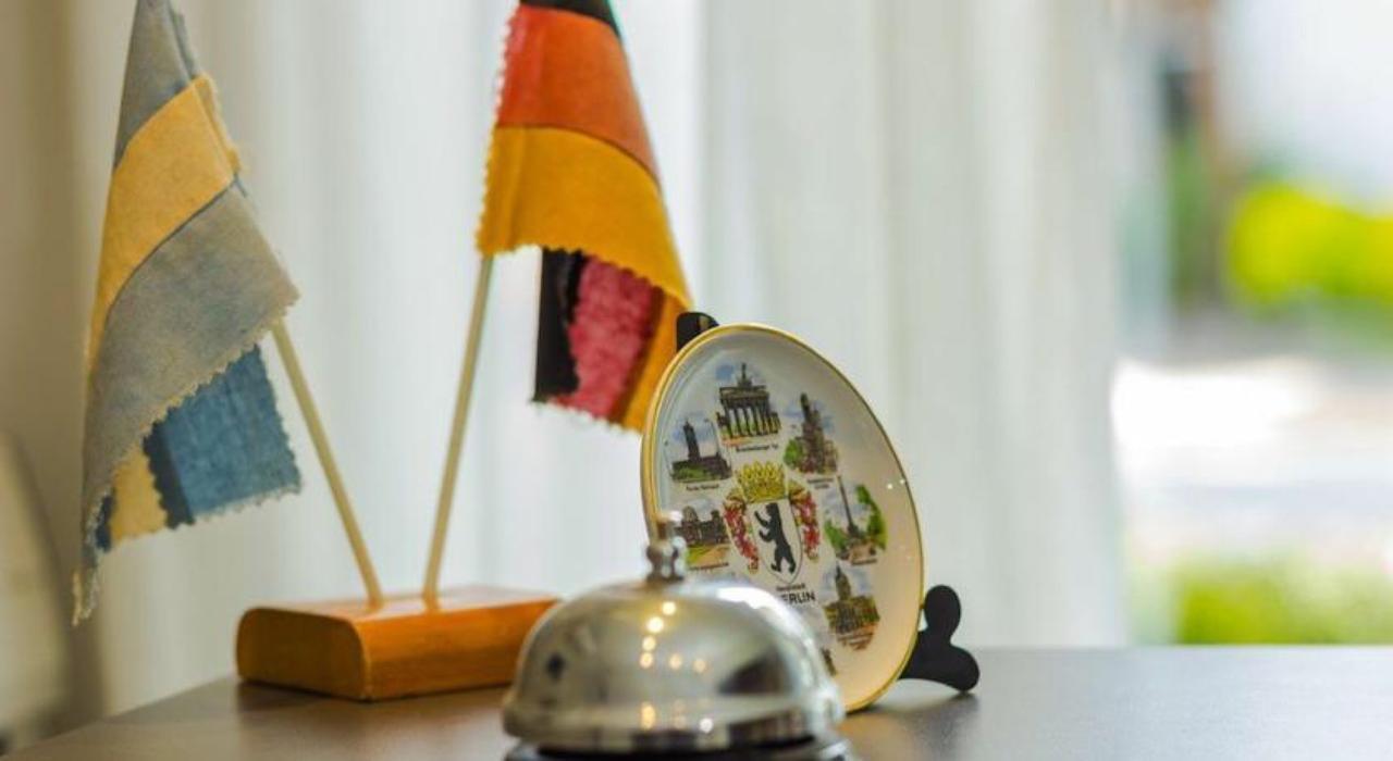 Hotel Berlin Pinamar Εξωτερικό φωτογραφία