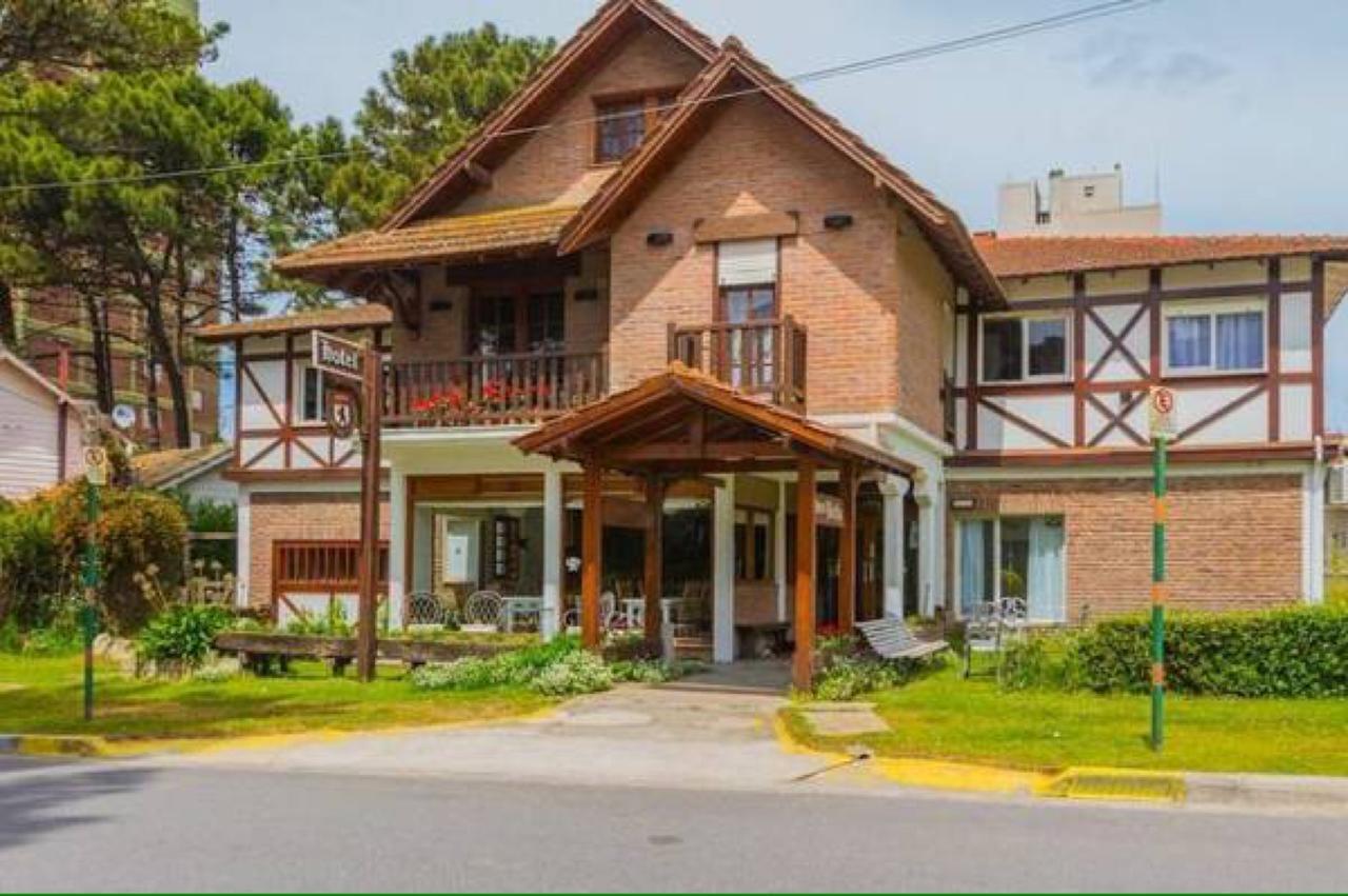 Hotel Berlin Pinamar Εξωτερικό φωτογραφία